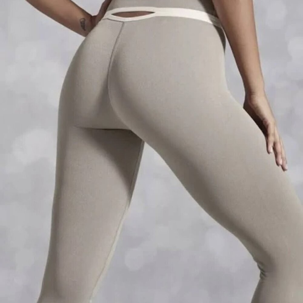 Fabletics High Waisted SculptKnit Cut Out Back Leggings Tan Large NWT